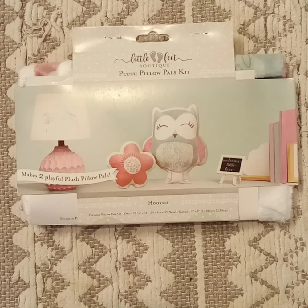 Bundle of pillow and Owl/flower make a pillow - Picture 4 of 6